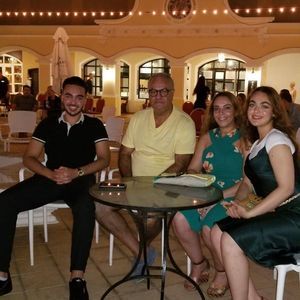 Meet your Posher, Karima